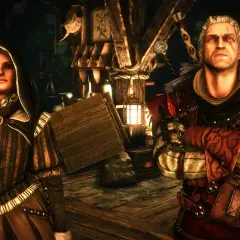 Geralt i tajemnicza kobieta w kapturze stoją w mrocznym wnętrzu. W tle widać drewniane konstrukcje i latarnie.