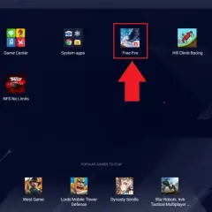 Ekran startowy emulatora BlueStacks z ikoną gry Free Fire.