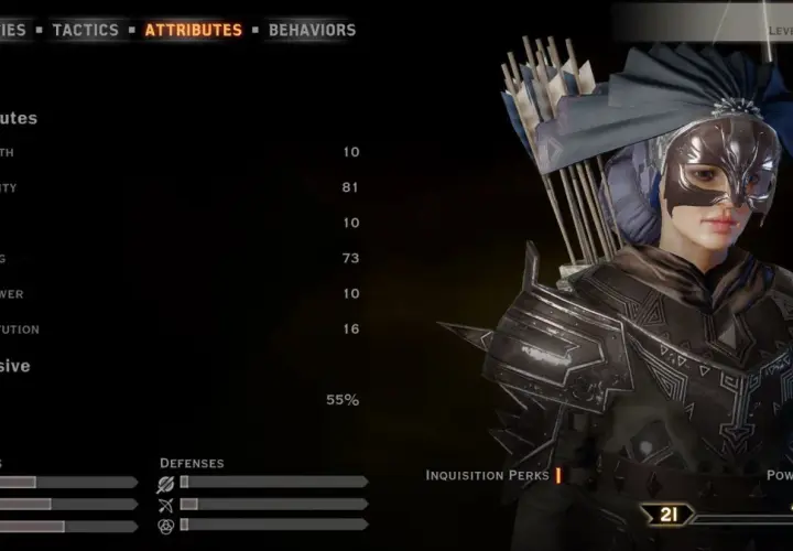 Sera, poziom 21 łotrzycy z Dragon Age, z wysoką zręcznością i niską magią. Jej atrybuty są kluczowe dla jej roli.