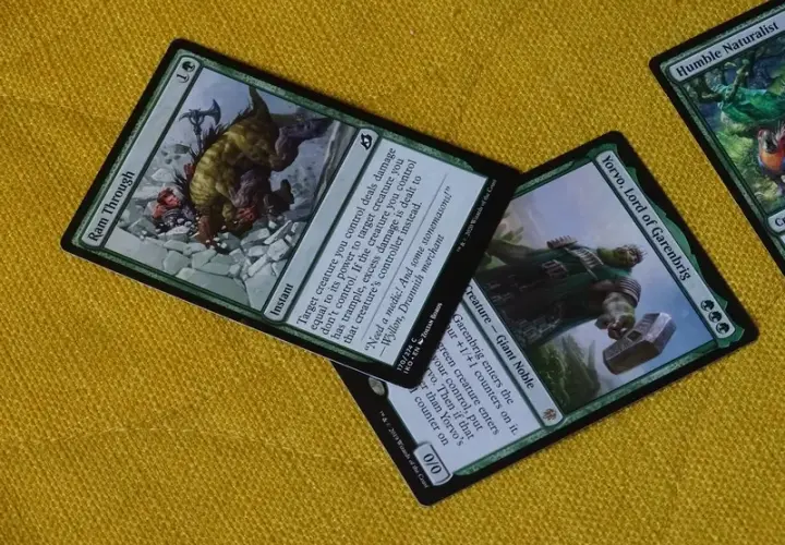 Gry Karciane Fantasy: Podstawy, Mechanika i Popularne Tytuły