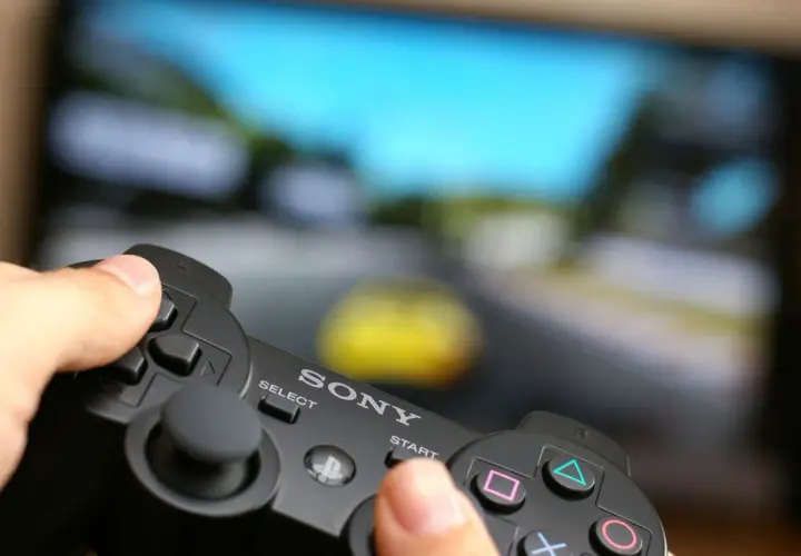 Jak łatwo połączyć kontroler PS3 z komputerem PC: poradnik