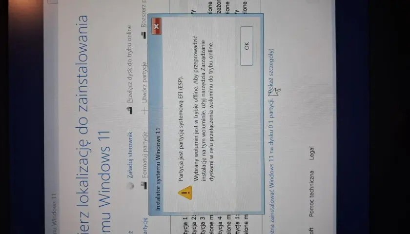 Nie można zainstalować systemu Windows 11 na dysku 0 1 partycji. Wybrany wolumin jest w trybie offline.