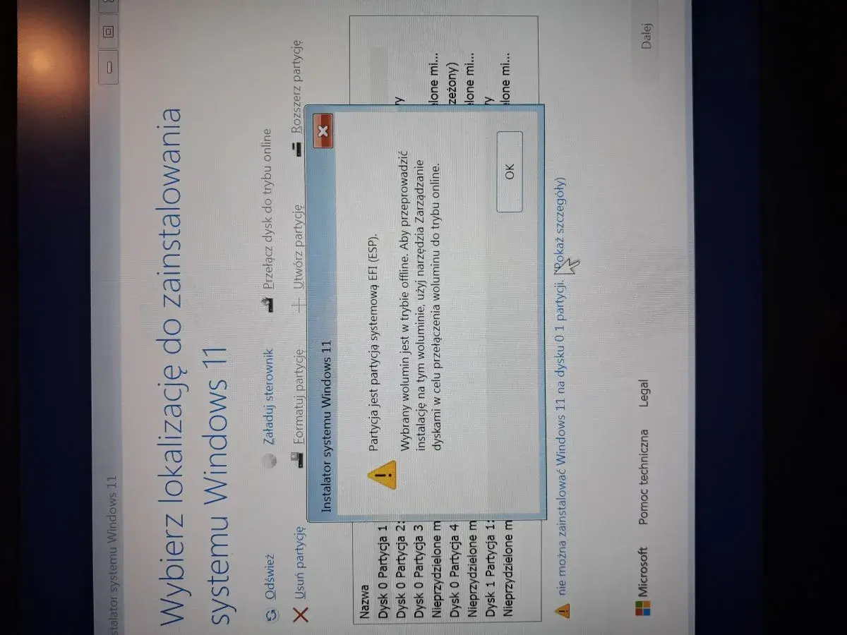 Nie można zainstalować systemu Windows 11 na dysku 0 1 partycji. Wybrany wolumin jest w trybie offline.