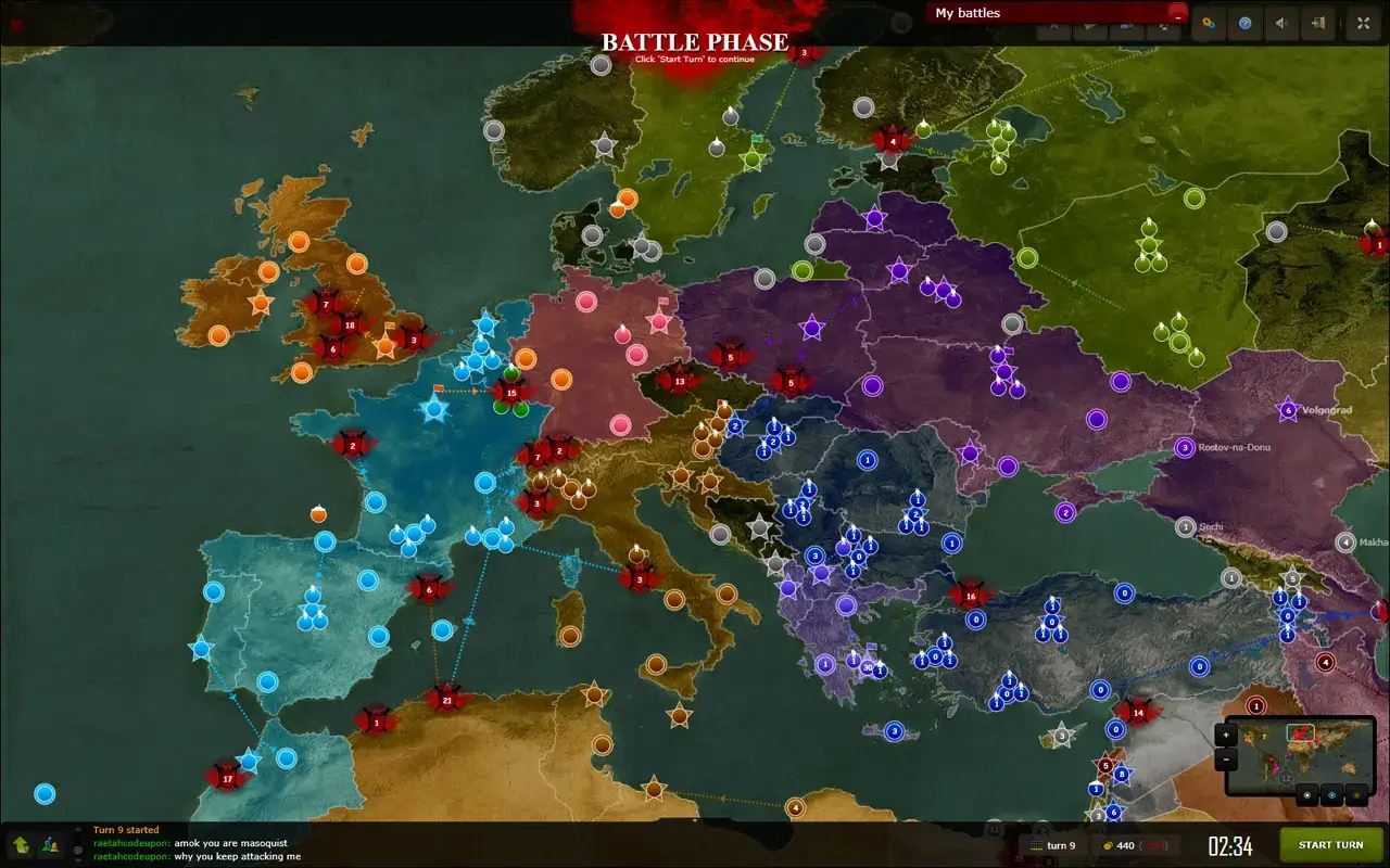 Mapa Europy z zaznaczonymi terytoriami i jednostkami, typowa dla gry strategiczne online.